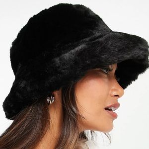 Black Fuzzy/Furry bucket hat